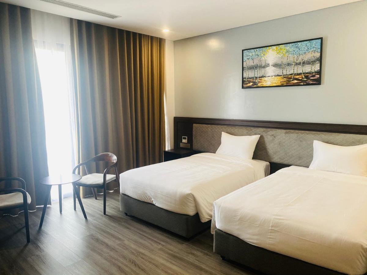 Diamond Hotel Van Don Cam Pha ภายนอก รูปภาพ