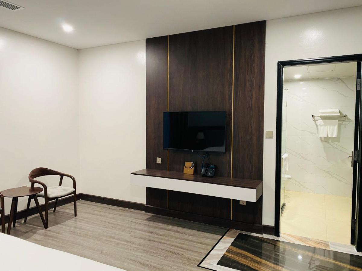 Diamond Hotel Van Don Cam Pha ภายนอก รูปภาพ