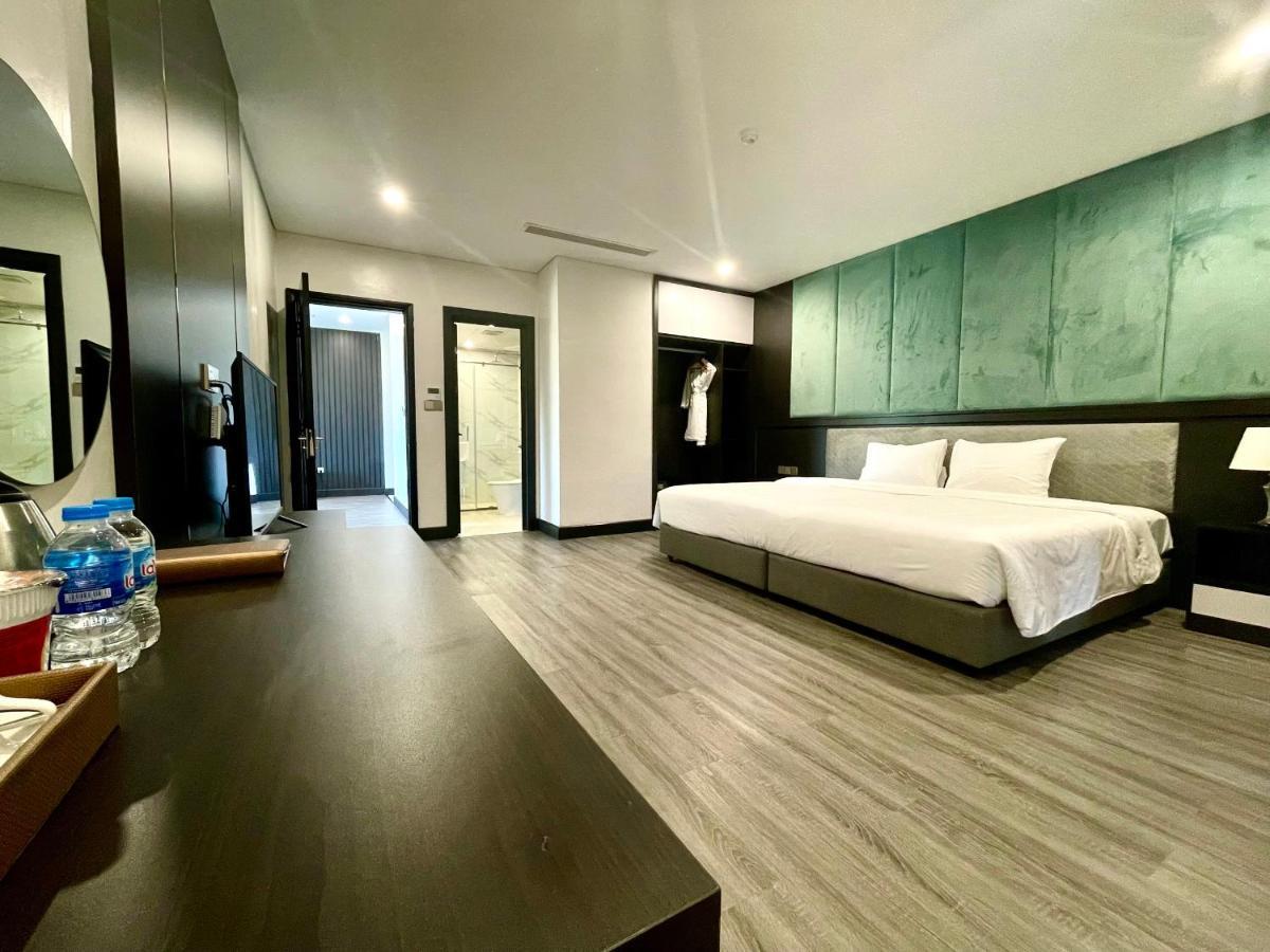 Diamond Hotel Van Don Cam Pha ภายนอก รูปภาพ