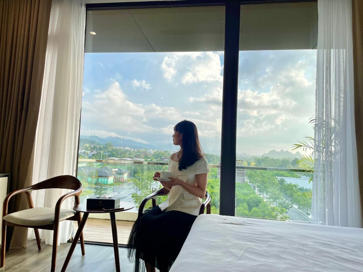 Diamond Hotel Van Don Cam Pha ภายนอก รูปภาพ