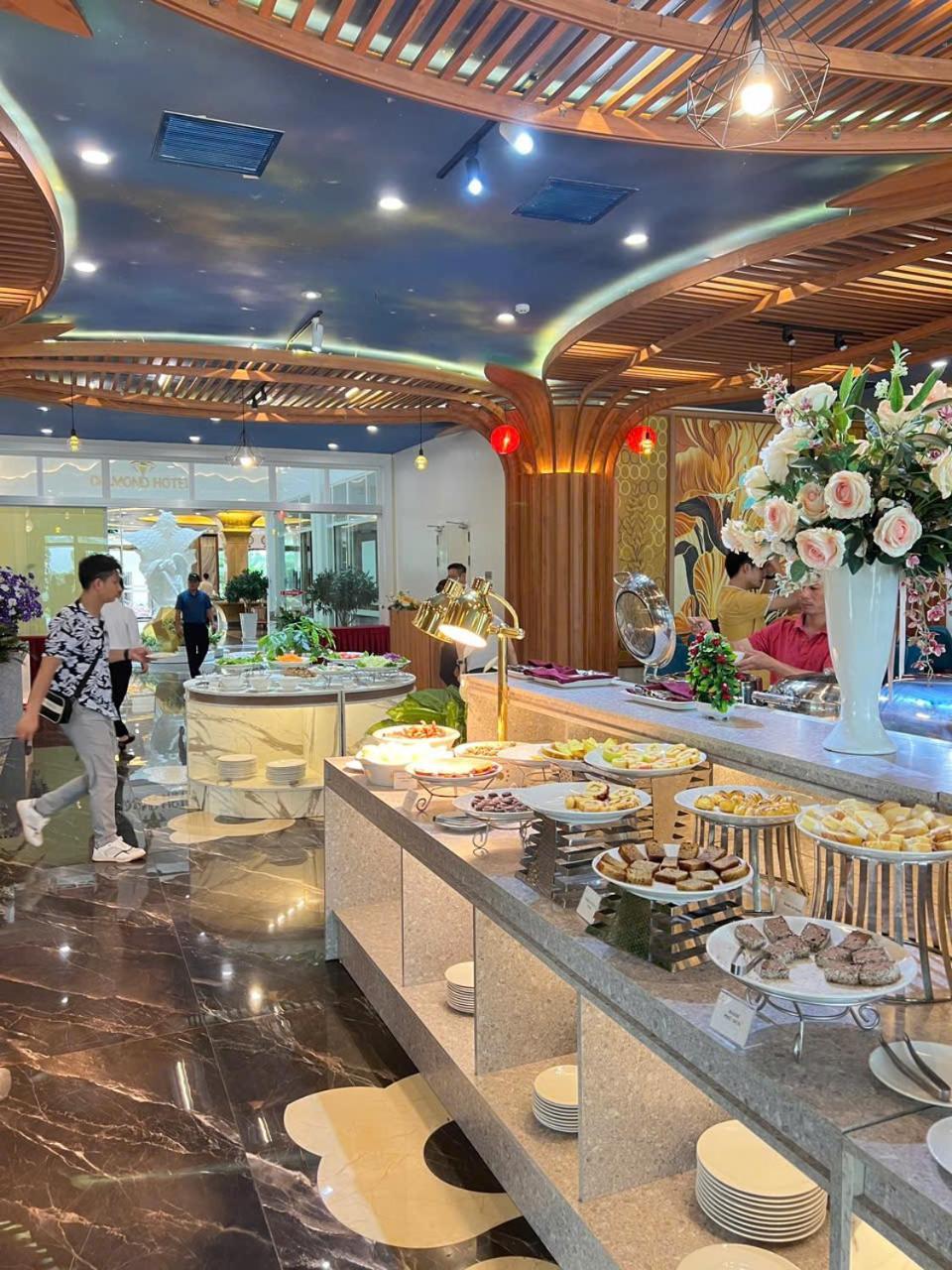Diamond Hotel Van Don Cam Pha ภายนอก รูปภาพ